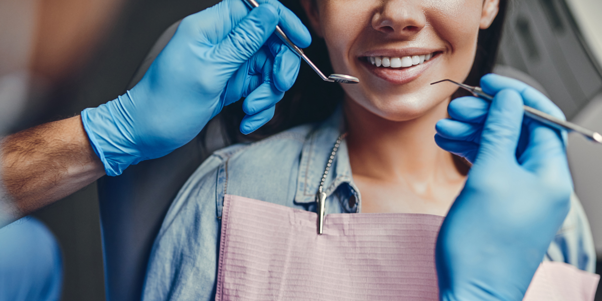 ¿Qué Beneficios tiene Realizarse una limpieza dental?